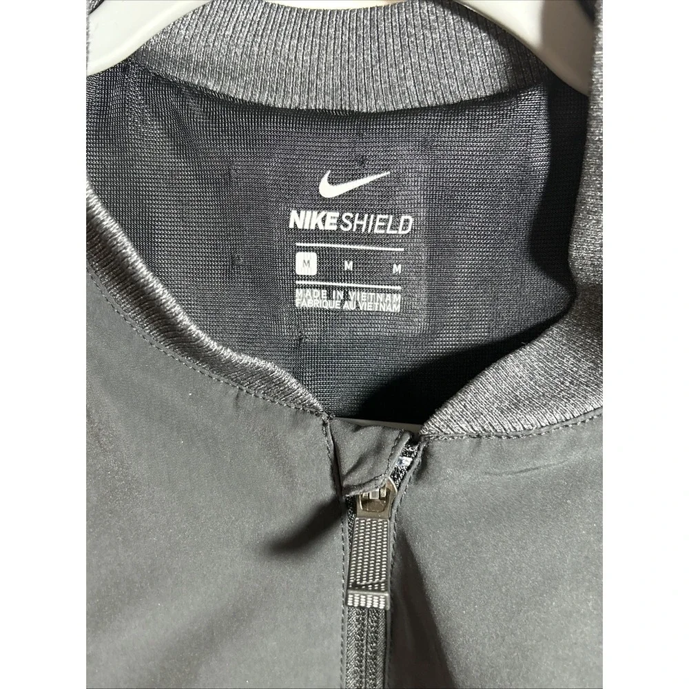 Nike Shield Bomber Jacket Medium Wind Water Resistant‎ Women's Black 930153-010
